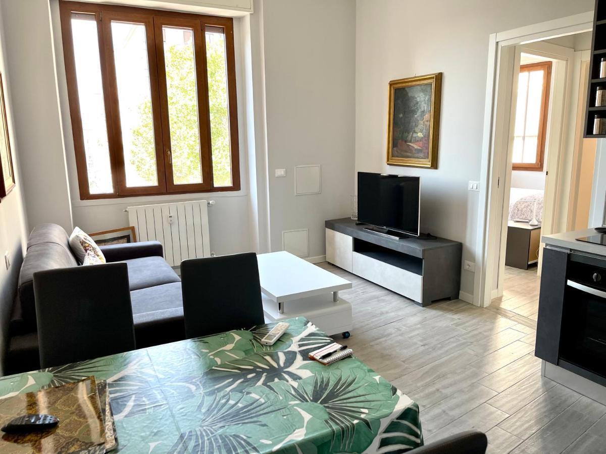 Enzo Apartment Milan Luaran gambar